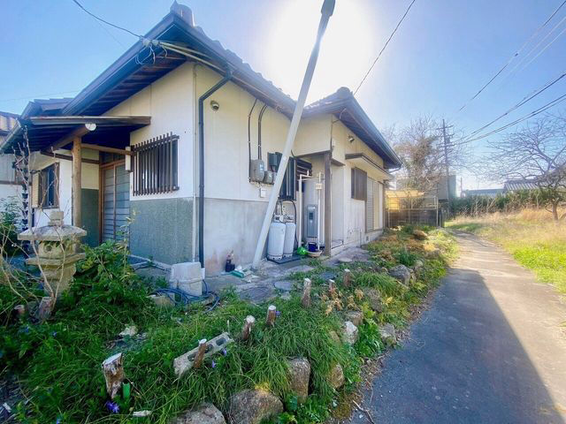 7DK Family House in Komaki with 2 Parking Spaces - Thumbnail 2
