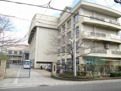 [Homes] Used detached house located 18 minutes walk from Gosasagi Station on the Kyoto Subway Tozai Line (Yamashina Ward, Kyoto City) — Image 2, Yamashina, Kyoto