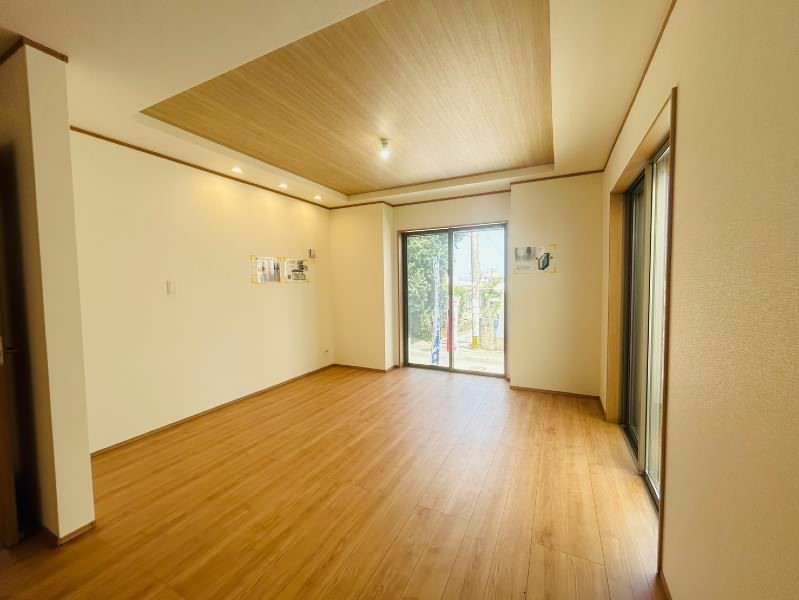New 4LDK House for Sale in Uruma, Okinawa - Thumbnail 2