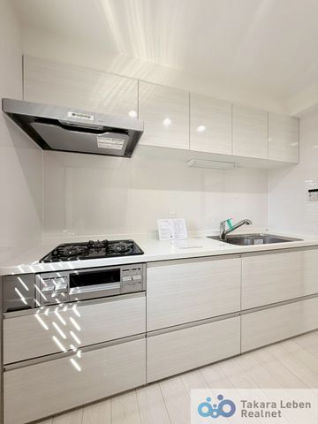 Renovated 2LDK Apartment in Saitama Kita Ward Near Nisshin Station - Thumbnail 2