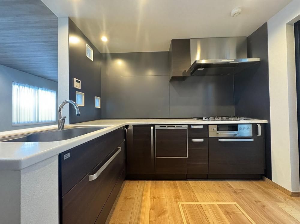 3LDK House for Sale in Seta-ku, Tokyo - 108.88m2 - Thumbnail 3