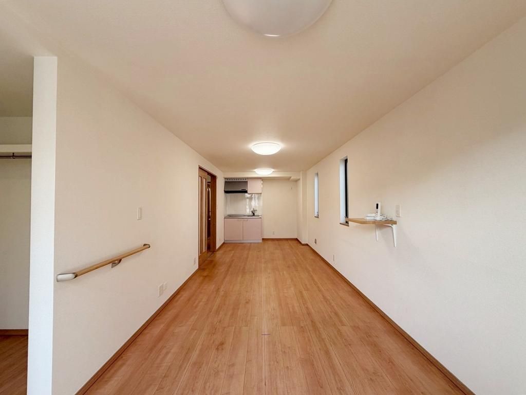 Modern 3-Story House with Office in Nerima, Tokyo - Thumbnail 2