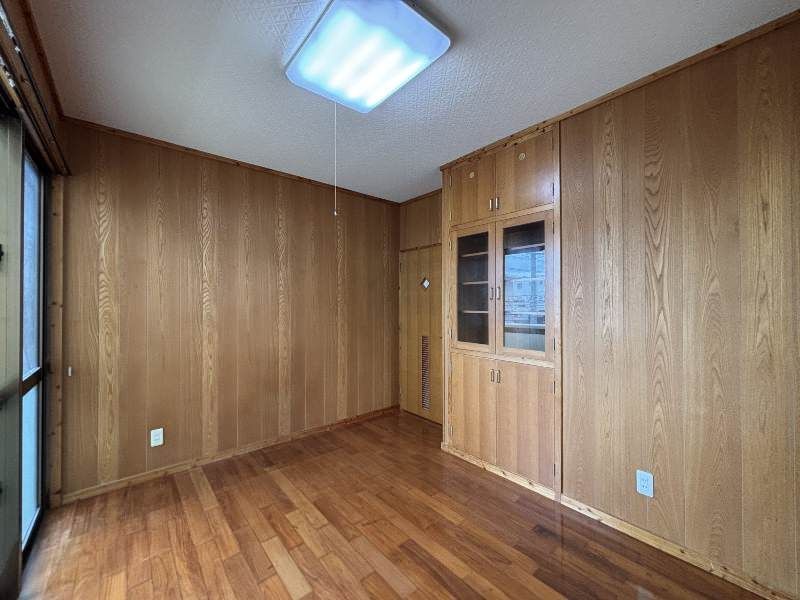 2LDK Mixed-Use Shop & Home for Sale in Haebaru, Okinawa - Image 22
