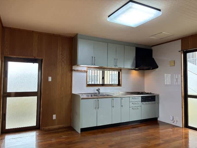2LDK Mixed-Use Shop & Home for Sale in Haebaru, Okinawa - Image 22