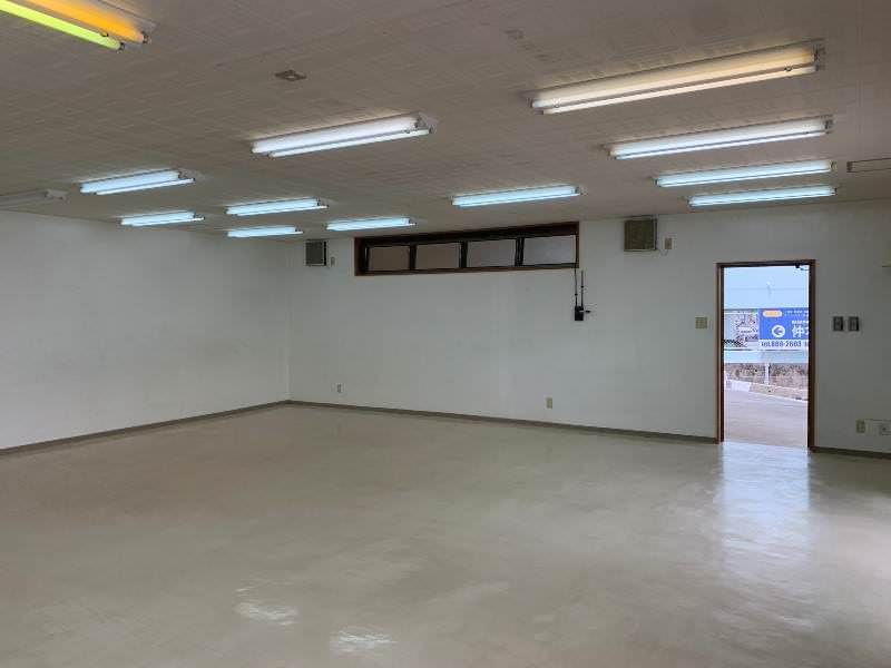 2LDK Mixed-Use Shop & Home for Sale in Haebaru, Okinawa - Image 22