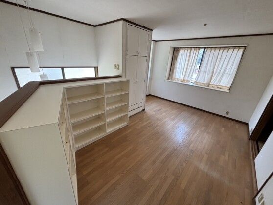 8LDK Steel House for Sale in Quiet Yawatahama, Ehime - Thumbnail 4