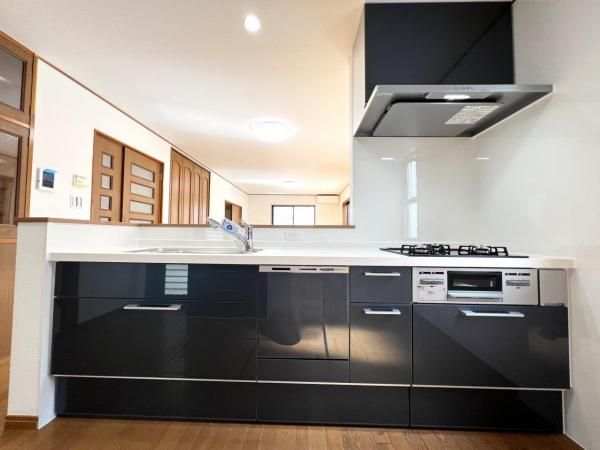 3LDK House in Yokohama Shirone | Recently Renovated Family Home - Thumbnail 3
