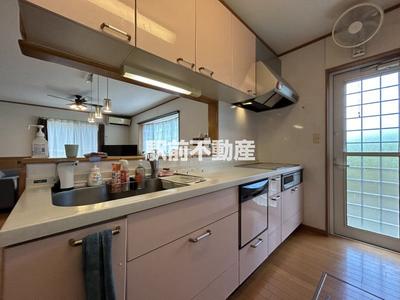 5LDK House with Solar Power for Sale in Kurume City — Image 2, Kurume, Fukuoka