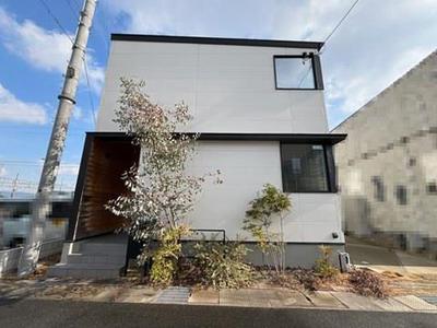 Modern 2LDK House Near Kintetsu Miyazu Station — Image 1, Kyotanabe, Kyoto