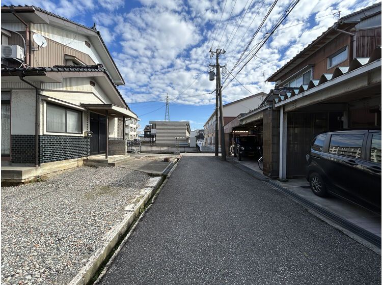 84 Tsubo Land with Well for Sale in Takaoka, Toyama - Thumbnail 2