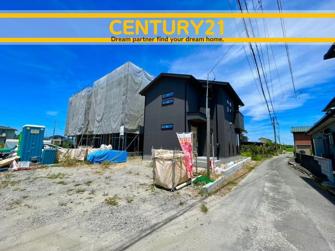 New 4SLDK Detached House for Sale in Saga City, Saga - Thumbnail 2