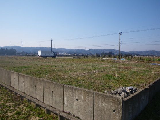 Rent Land in Oyabe City, Toyama - 4,061 sqm - Thumbnail 2