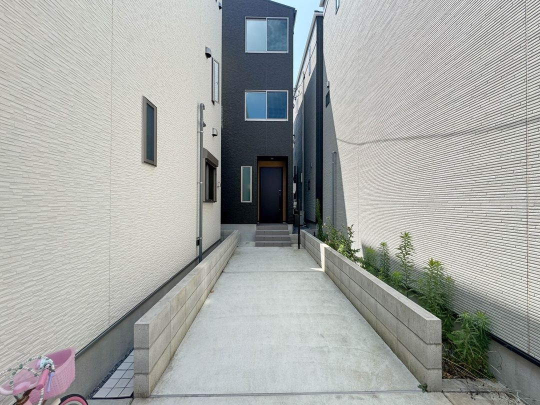 Modern 2SLDK House in Saitama's Urawa Ward - 2023 Build - Thumbnail 4