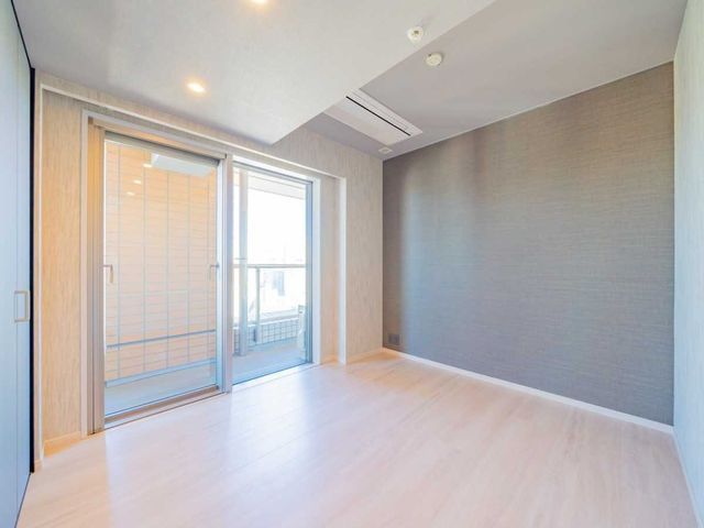 Tokyo Park Tower 25F 2LDK Apartment for Sale in Chiyoda - Thumbnail 4