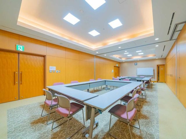 Tokyo Park Tower 25F 2LDK Apartment for Sale in Chiyoda - Thumbnail 2