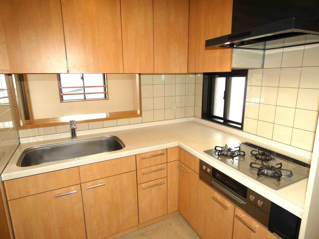 Grand Maison Gakuen-mae Garden Hills 3LDK Apartment for Sale - Image 1