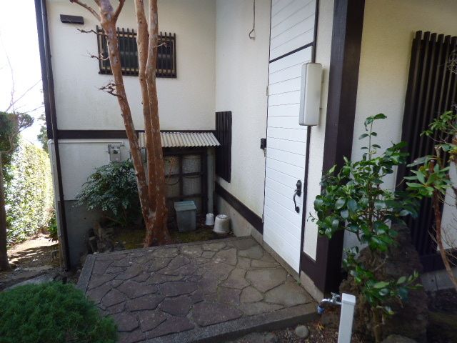 Ocean-view house in Ito with hot springs - Thumbnail 2