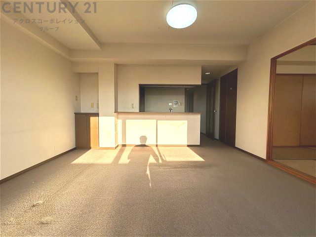Famille Nishikoshien 4LDK Apartment in Nishinomiya - Thumbnail 4