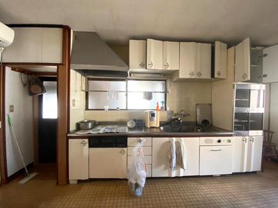 Traditional 7LDK House with Ocean Views in Uwajima — Image 4, Uwajima, Ehime