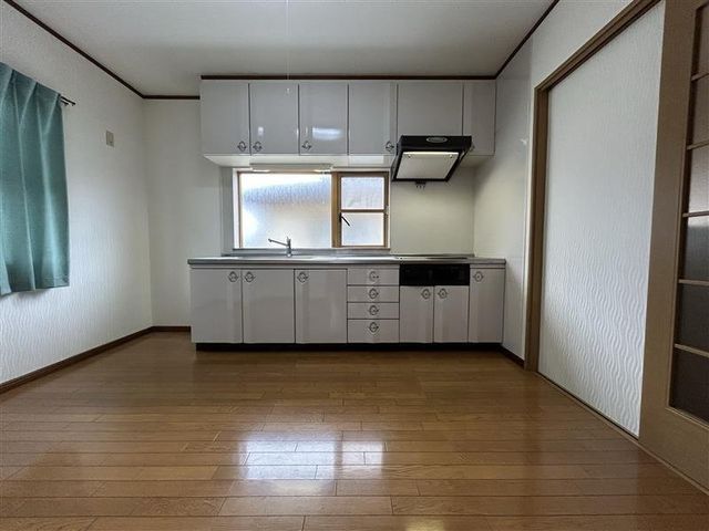 5LDK House for Sale in Sanjo City, Niigata - Thumbnail 3