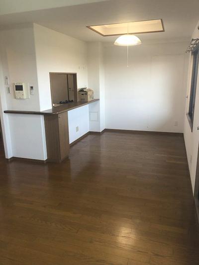 3LDK Apartment in Tsu City with Balcony and Parking — Image 2, Tsu, Mie
