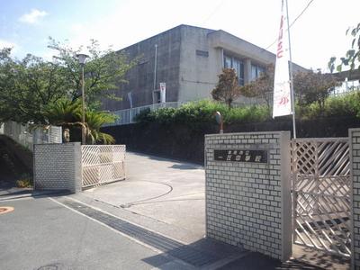 Sanpia Sennan Used Apartment | Used apartment in Sennan City, 5 minutes walk from JR Hanwa Line Shinya Station (Property number: 0008981-0001898) — Image 1, Sennan, Osaka