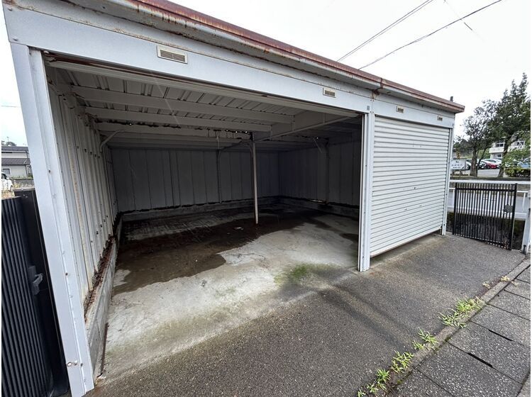 7LDK Traditional House with 651m² Land in Kaga City - Thumbnail 2