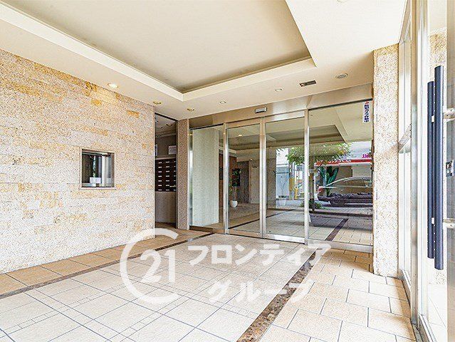 3LDK Condominium in Higashi-Kakogawa with Balcony and Auto-Lock - Thumbnail 2