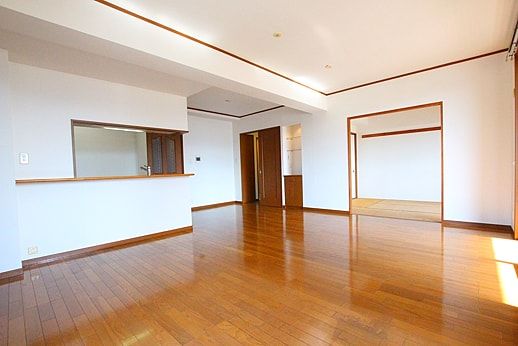 4LDK Apartment in Kasuga City with Rooftop Balcony - Thumbnail 3