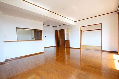 4LDK Apartment in Kasuga City with Rooftop Balcony — Image 2, Kasuga, Fukuoka