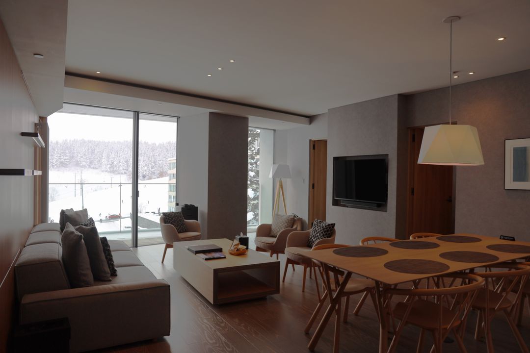 MUWA NISEKO 618 Luxury Ski-in Ski-out Condo with Onsen - Thumbnail 2
