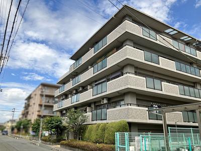 Spacious 3LDK Apartment Near Shintanabe Station, Kyotanabe — Image 2, Kyotanabe, Kyoto