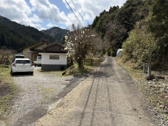 Renovated 2LDK House for Sale in Saiki, Oita - Thumbnail 4