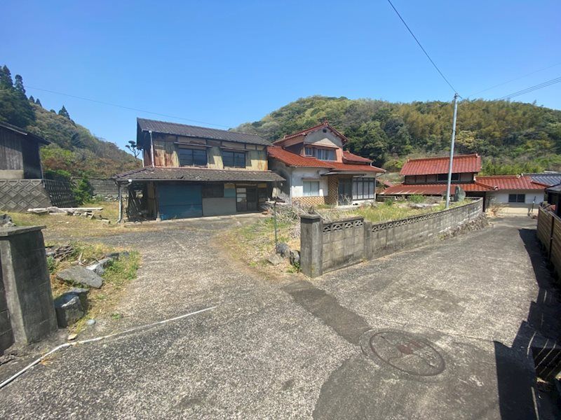 258 Tsubo Land with Old House in Kitakyushu, Fukuoka - Thumbnail 3