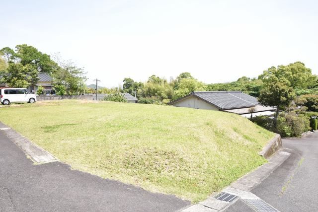Kagoshima City Land for Sale in Hirakawa-cho with Scenic Views - Thumbnail 4