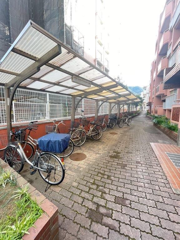 3LDK Apartment in Kitakyushu - Renovated 2024 - Thumbnail 2