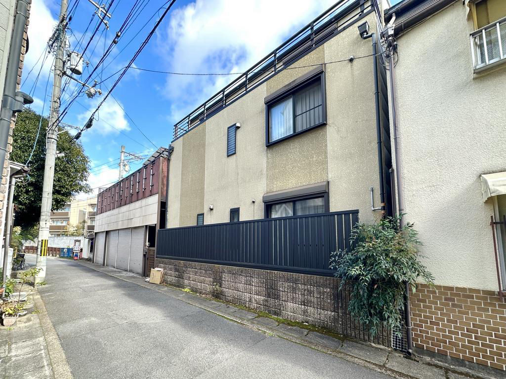 4LDK House Near Ichijoji Station in Kyoto - Thumbnail 2