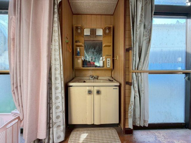 5DK House for Sale in Kirishima, Kagoshima - 180万円 - Thumbnail 3