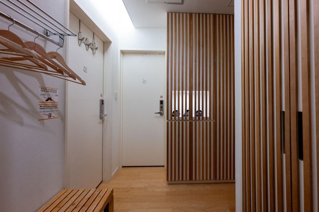 Youtei Tracks 102 Niseko Hirafu 2-Bedroom Apartment for Sale - Thumbnail 4