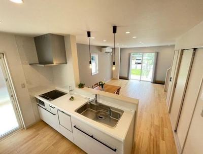 3LDK House in Izumo with Geothermal Floor System — Image 1, Izumo, Shimane