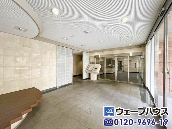 Diamond Forum Daikyo 3LDK Apartment for Sale in Okayama - Thumbnail 3