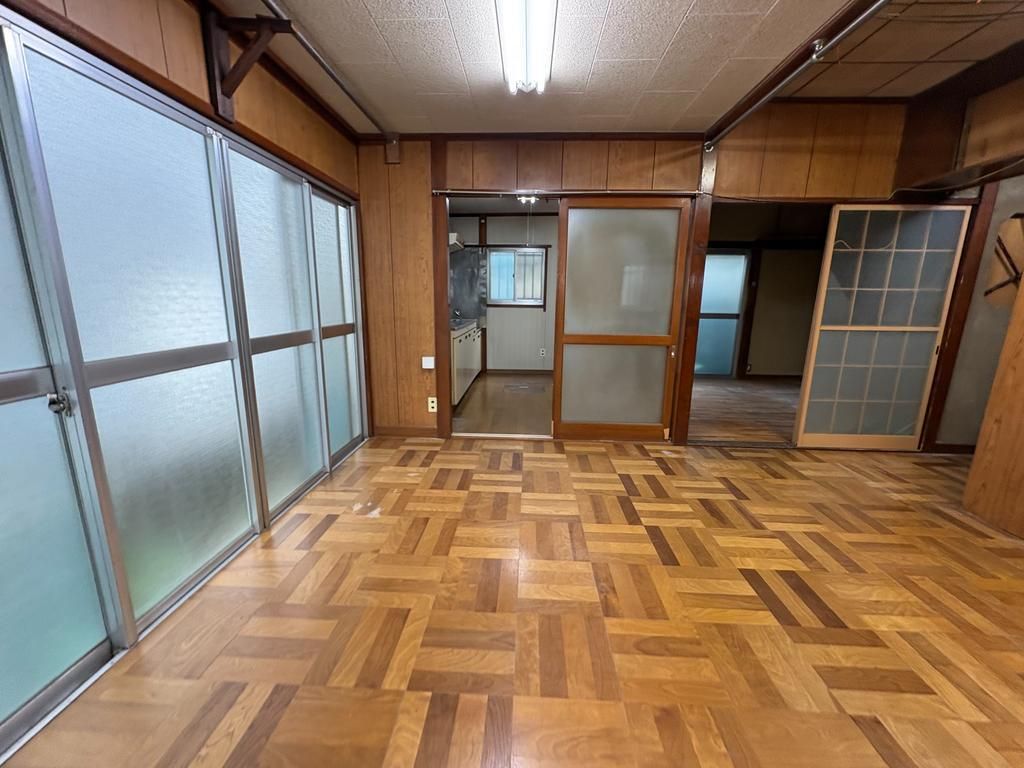 3DK House for Sale in Heiwadai, Nerima Ward, Tokyo - Thumbnail 3