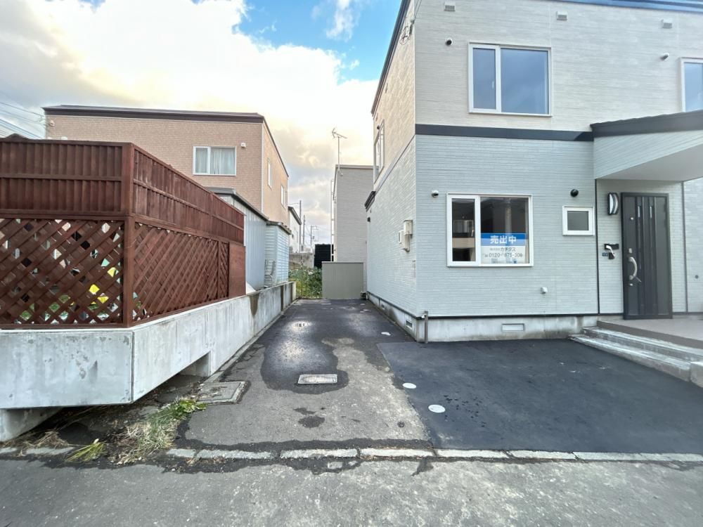 Renovated 4LDK House in Sapporo Minami Ward Near Makomanai - Thumbnail 4