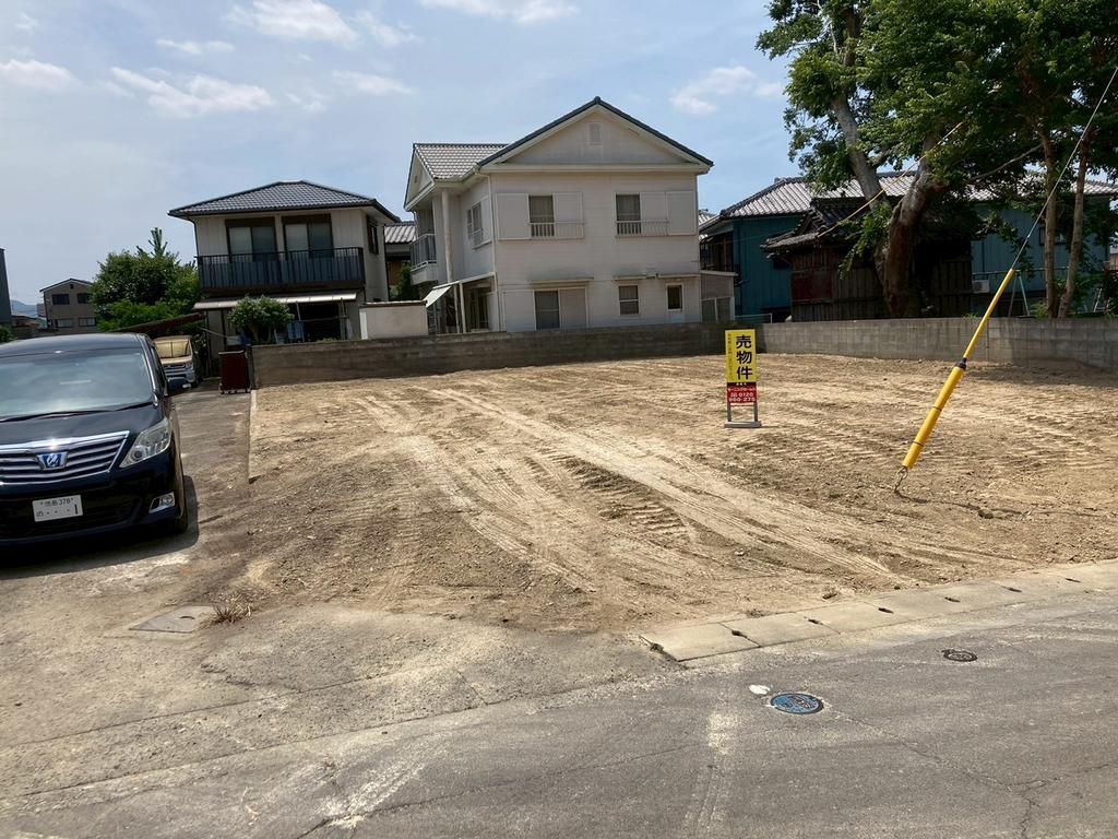 929.78 sqm Land Plot in Tokushima City, 3 Min Walk to JR Fuchu Station - Thumbnail 2