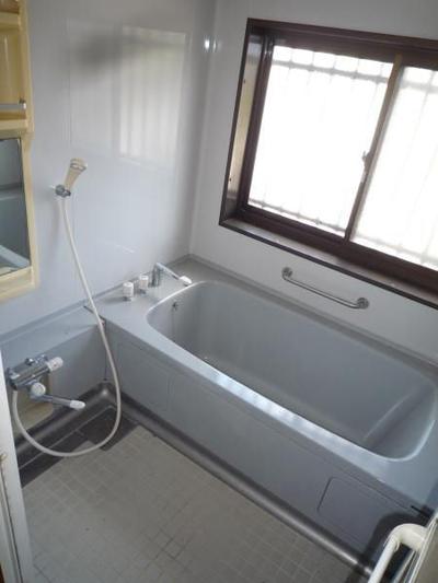 [Homes] Used detached house (Property number: 0007923-0003877) 4.2km from Shin-Naka Station on the Meitetsu Kakamigahara Line (Kakamigahara City) — Image 3, Kakamigahara, Gifu