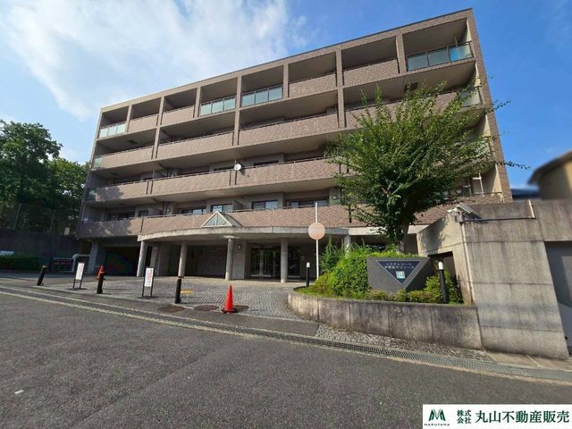 4LDK Apartment in Nara City with Balcony and Floor Heating - Thumbnail 3