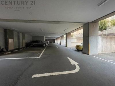 2SLDK Apartment for Sale in Itami City, Hyogo — Image 2, Itami, Hyogo