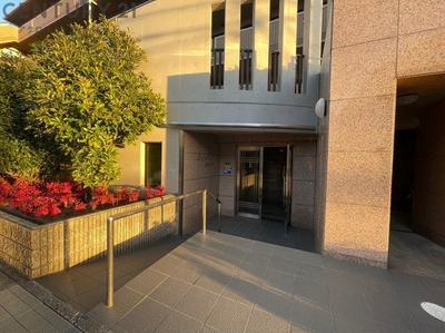 2SLDK Apartment for Sale in Itami City, Hyogo — Image 1, Itami, Hyogo