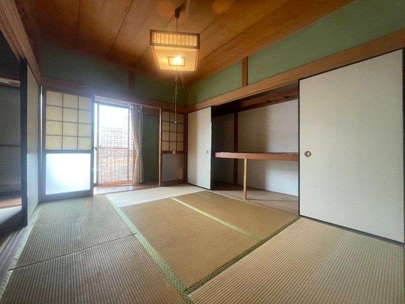 5LDK House in Kitakyushu with Spacious Living Area - Thumbnail 4
