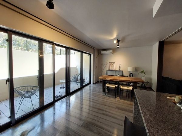 Modern 3LDK Apartment Near Shukugawa Park, Nishinomiya - Thumbnail 4